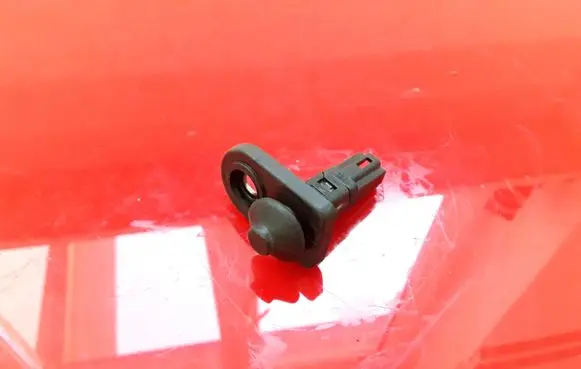KIA Sorento Front door sensor NOCODE