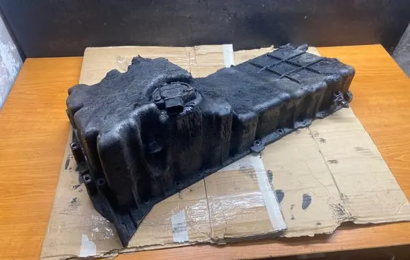 BMW 5 E39 Oil sump 22486459