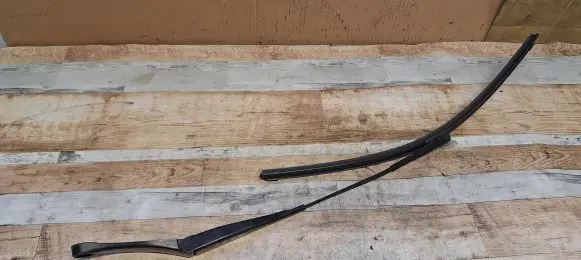 Audi Q5 SQ5 Front wiper blade arm 8R1955407B 8R1955407