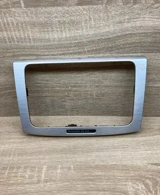 Volkswagen PASSAT B6 Radio/GPS head unit trim 3C0919234A 3C0858069P