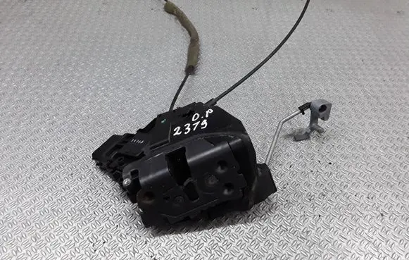 Mazda 3 I Front door lock 3N6AA21812DF