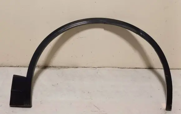 Volkswagen Touareg III Front arch trim 760853718