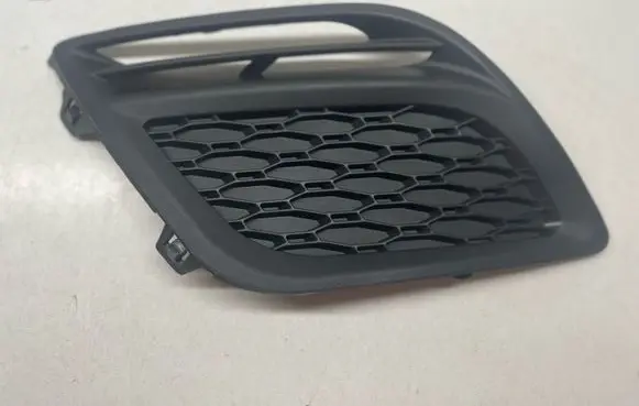 Volvo XC60 Front bumper lower grill 31290658