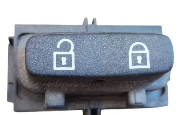 Volvo V70 Central locking switch button 30710475 03451600 SN50025080880994