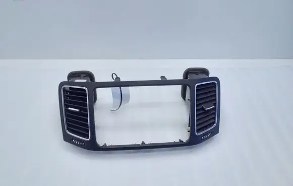 Seat Alhambra (Mk2) Dash center air vent grill 7N0858069B
