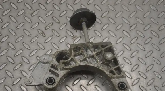 Jaguar I-Pace Engine mounting bracket J9D33D101AE