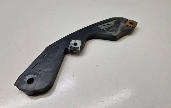 BMW i3 Front bumper mounting bracket 7385646