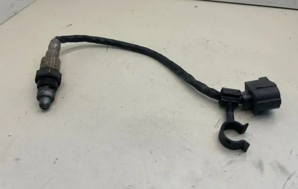 Mercedes-Benz GLA W156 Lambda probe sensor A0075426318 0258030007 A258030007