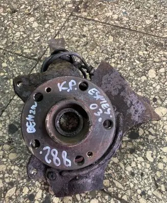 Renault Espace III Front wheel hub
