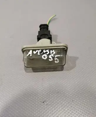 Toyota Avensis T250 Number plate light