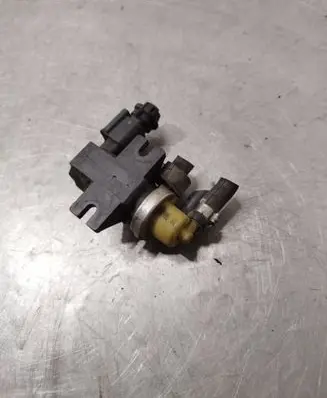 Peugeot 3008 I Turbo solenoid valve 9672875080
