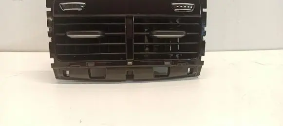BMW 7 G11 G12 Rear air vent grill 2851366