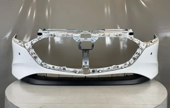 Mazda 3 Front bumper BCKN50031