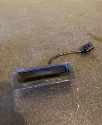 Volkswagen Golf IV Tailgate/trunk/boot exterior handle 1J0827566F
