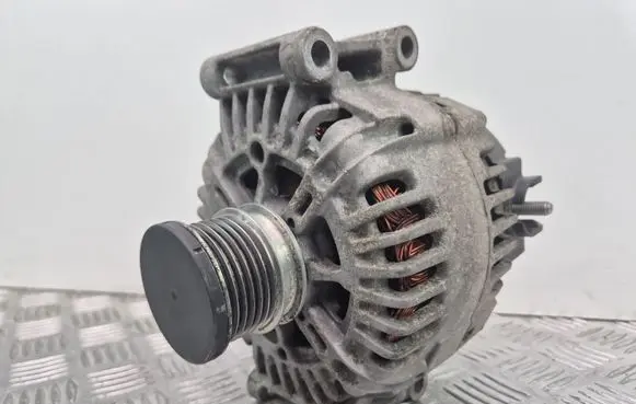Mercedes-Benz C W204 Generator/alternator A0141541102 109010793