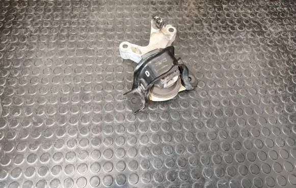 Engine mount bracket