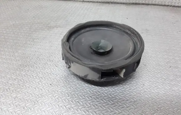 Citroen C-Crosser Front door speaker 8720A017