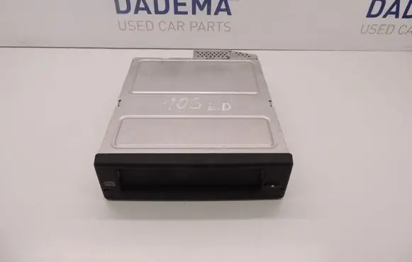 BMW 5 E60 E61 CD/DVD changer 6512913185001 D106