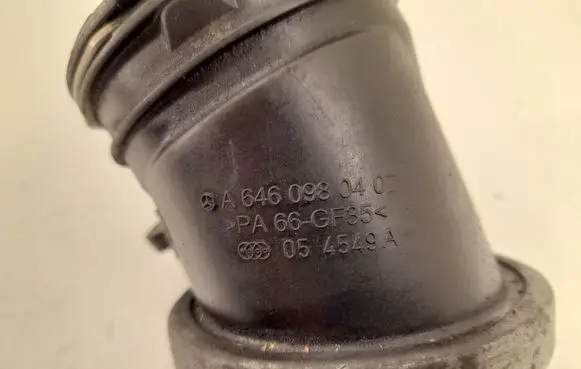 Mercedes-Benz C W203 Intake resonator 6110980407 6110981607