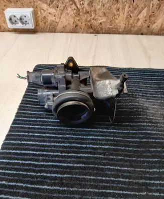 Toyota Yaris Throttle valve 8945252011