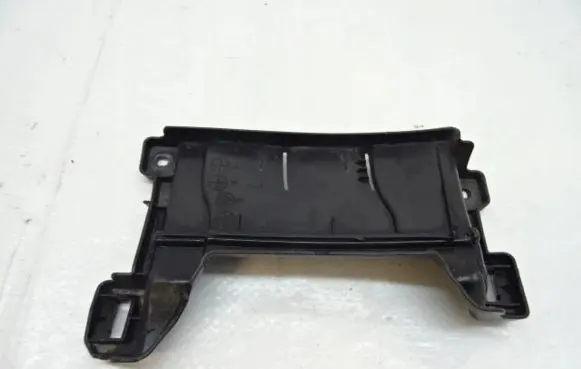 Front bumper mounting bracket