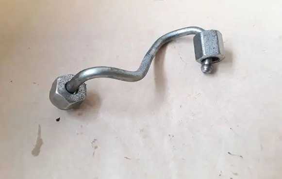 BMW X1 E84 Fuel injector supply line/pipe NOCODE