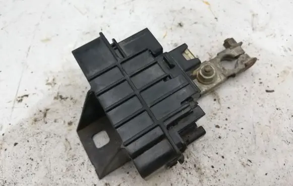 Toyota Prius (XW20) Battery relay fuse 3483