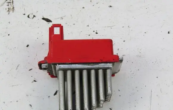Audi A3 S3 8L Heater blower motor/fan resistor 