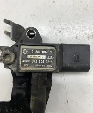 Audi A4 S4 B7 8E 8H Exhaust gas pressure sensor 07Z906051A 0281002711