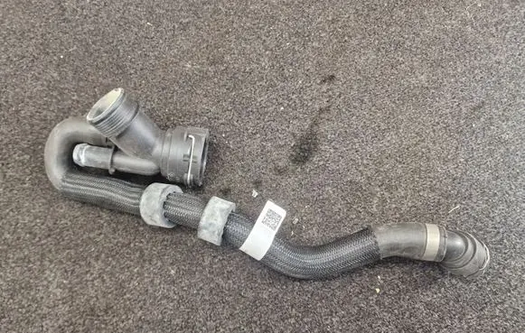 Land Rover Range Rover Evoque L551 Engine coolant pipe/hose K8D28286EC