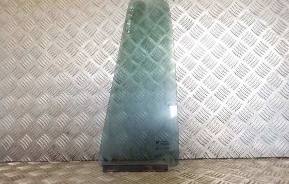 Rear vent window glass