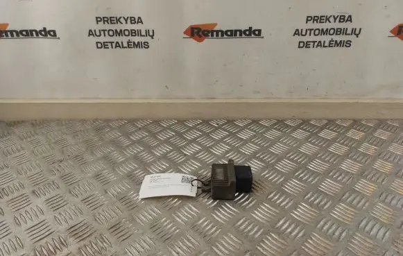 Opel Vivaro Glow plug pre-heat relay 7700115078