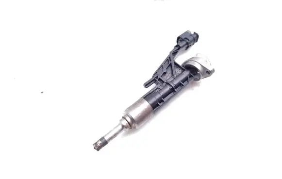 BMW X1 F48 F49 Fuel injector 7639990 102135-41 13537639990-05