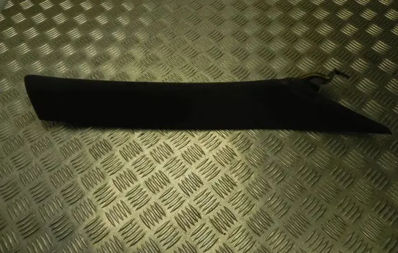 Maserati Ghibli (A) pillar trim 06700114050