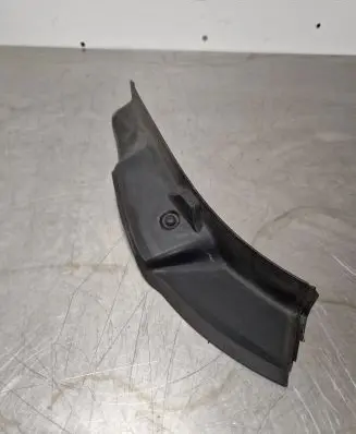 Mercedes-Benz E W213 Rear/tail light trim molding A2136900702