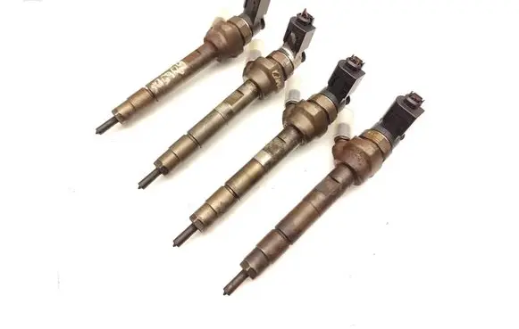 Mini One - Cooper Coupe R56 Fuel injectors set 8506902 0445110401