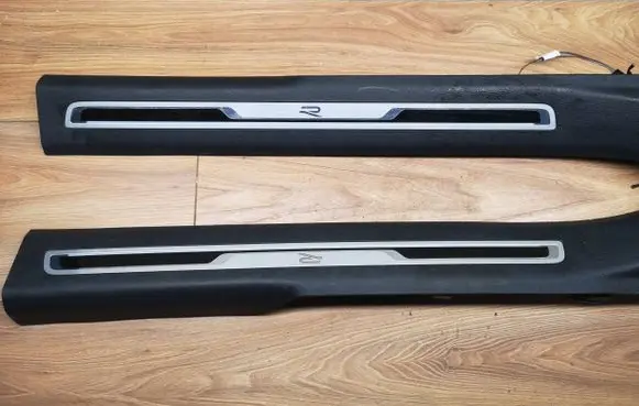 Volkswagen Tiguan Front sill trim cover 5NA853370 5NA853369