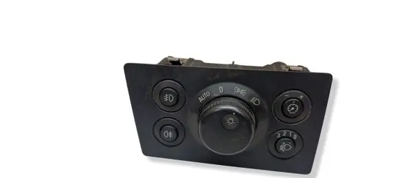 Opel Zafira B Light switch 13205868 LK04060100