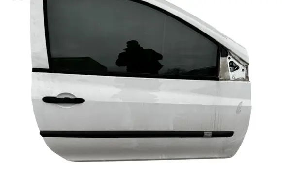 Renault Clio III Door (2 Door Coupe) 43R009007 DOT39AS2M40
