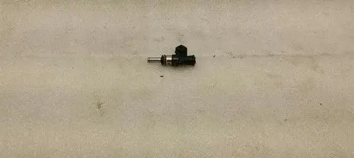 BMW 3 GT F34 Fuel injector 7672335