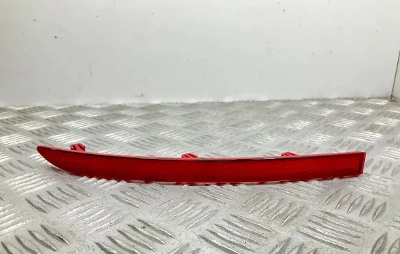 Volkswagen Tiguan Rear tail light reflector 5N0945105