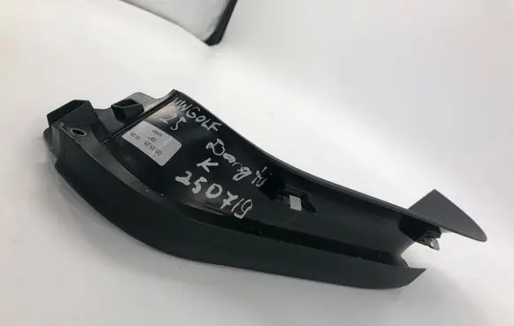 Volkswagen Golf VIII Tailgate trim 5H6867703