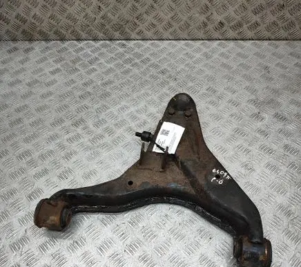 Mitsubishi L200 Front lower control arm/wishbone 4013A472