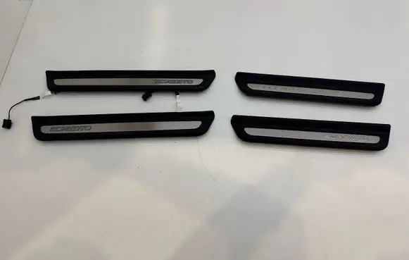KIA Sorento Rear sill trim cover 85887C5100