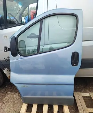 Opel Vivaro Front door 43R00011