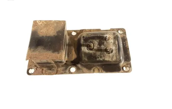 Nissan Murano Z50 Front bumper mounting bracket