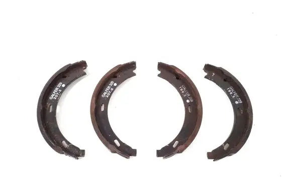 Mercedes-Benz SLK R171 Handbrake/parking brake pads A2034200120