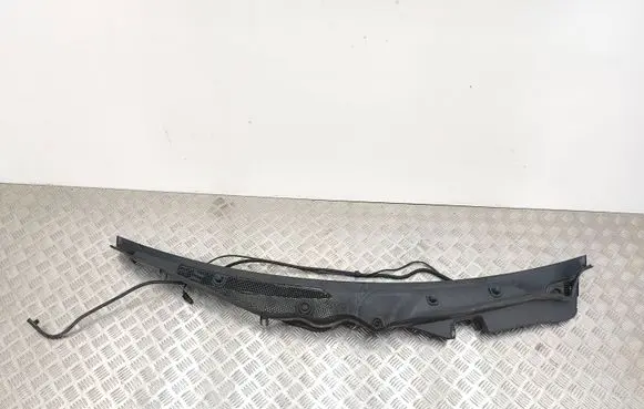 Mercedes-Benz E W212 Wiper trim A2128300013
