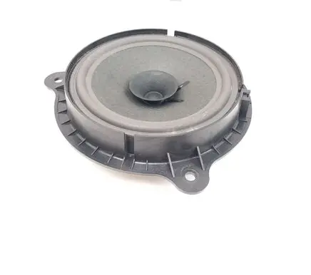Nissan Navara D23 Rear door speaker