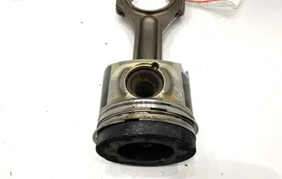BMW 5 F10 F11 Piston with connecting rod 
